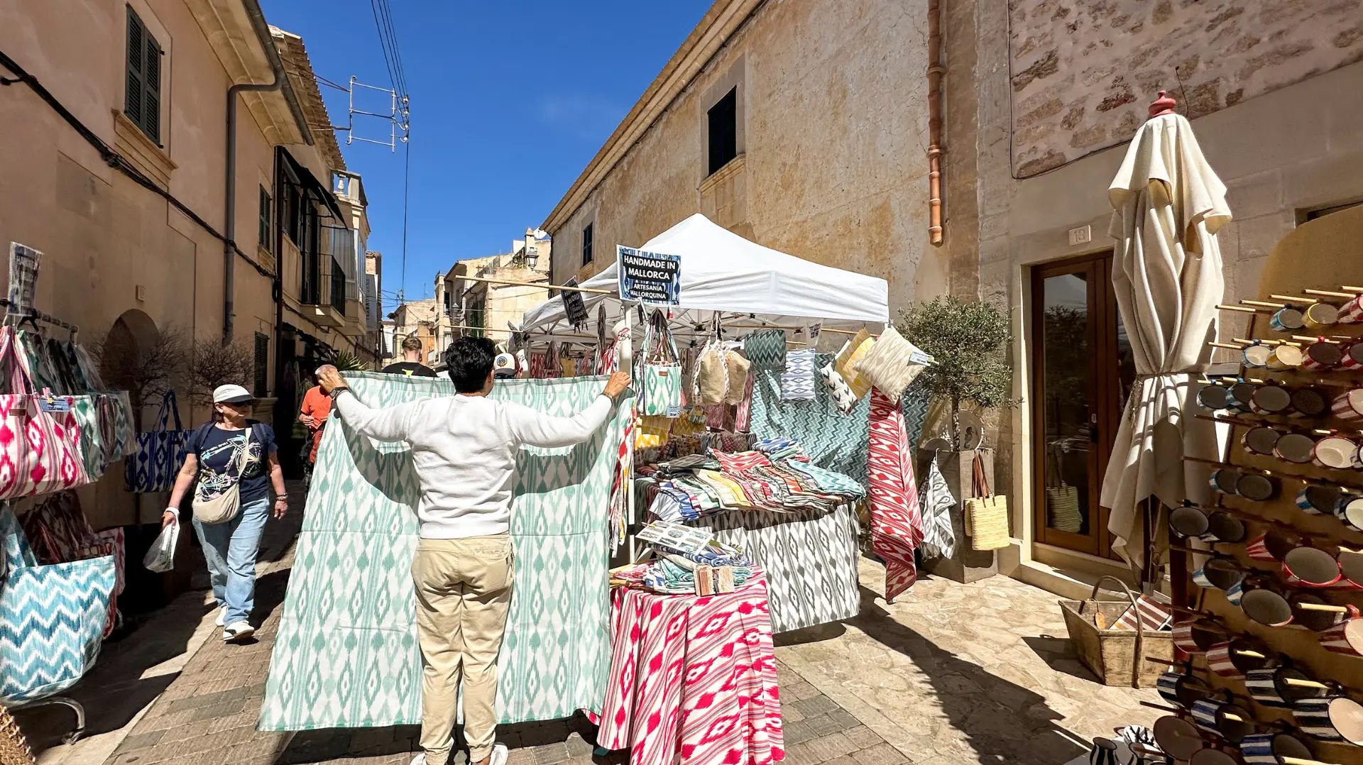 Santanyí market Ikat